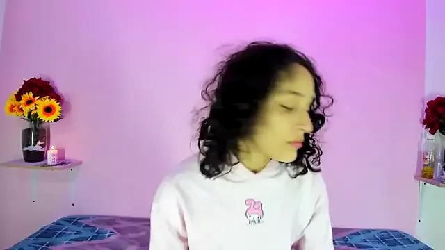 TeensNews18 on StripChat 
