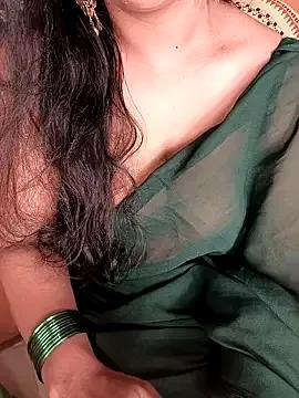 Telugu_Nikita22 on StripChat