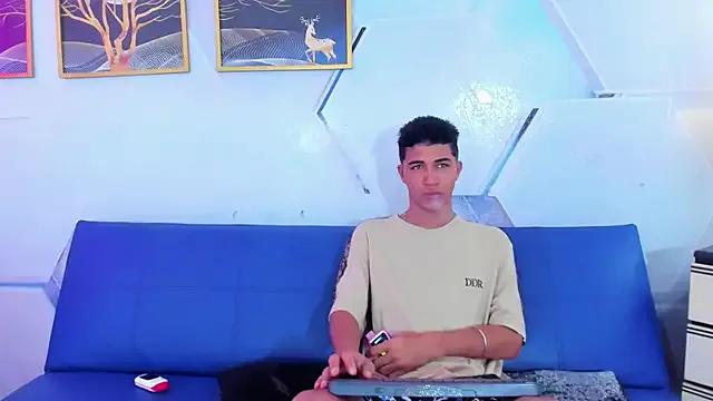 The_boys_at on StripChat