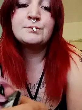 TiffiChantiT2 on StripChat 