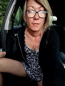 Timide_girl17 on StripChat 