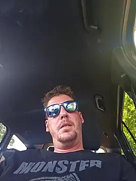 Titanhoott on StripChat 