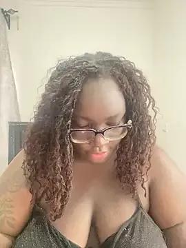 Toomuch_Squirt on StripChat 