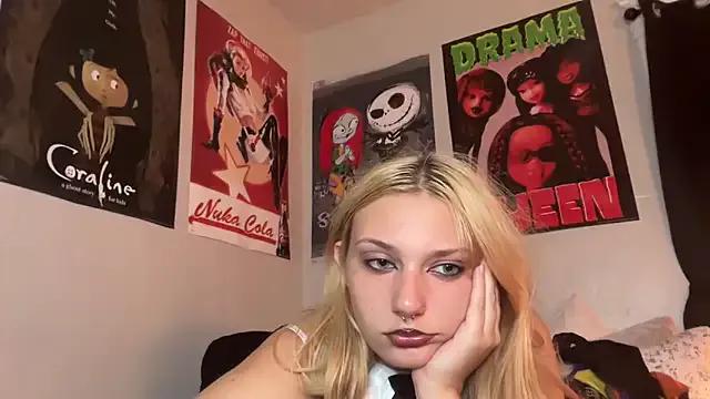 trixibby19 — Freechat on StripChat