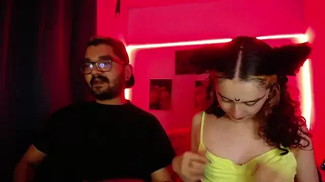 TwinFlamesX on StripChat
