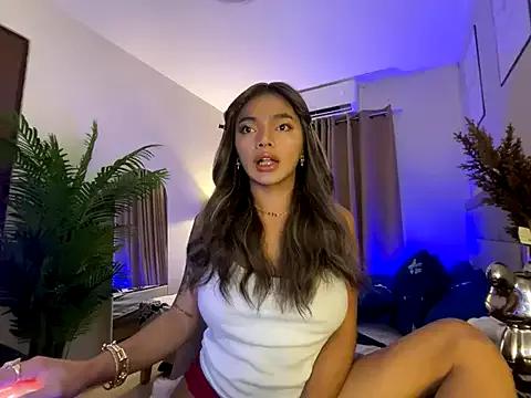 underratedGIRLS's avatar