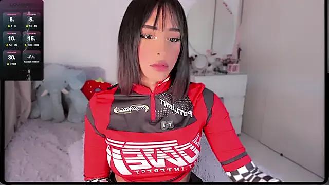 urcuttiegirl on StripChat 