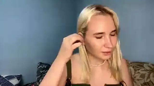 velvet_twist on StripChat 