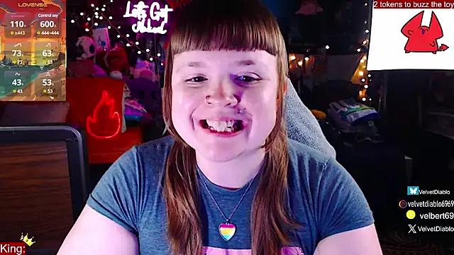 VelvetDiablo on StripChat 