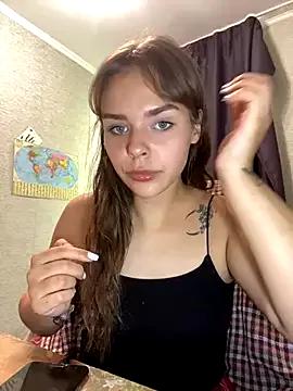 Vioos_20 on StripChat 