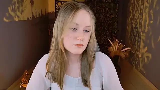 VivienLeeigh on StripChat 