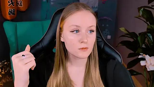 VivienLeeigh on StripChat 