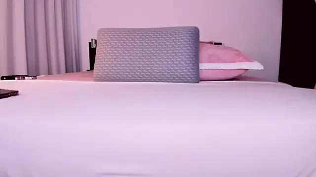 Vivixoxo on StripChat 