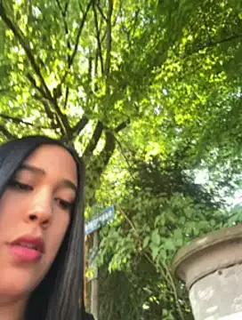WHAAATTTTTTTTTT on StripChat 