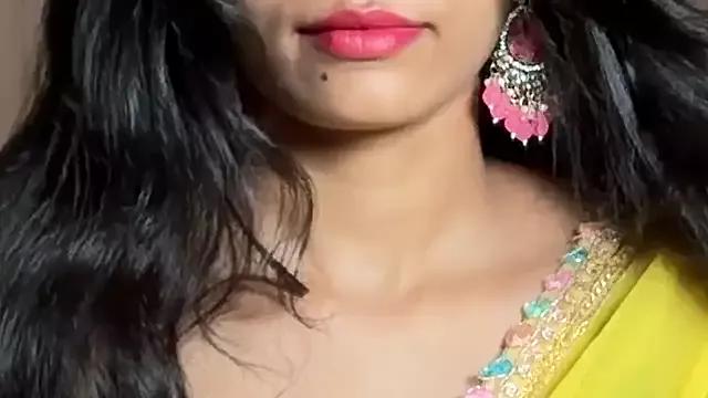 Wow-nisha on StripChat 
