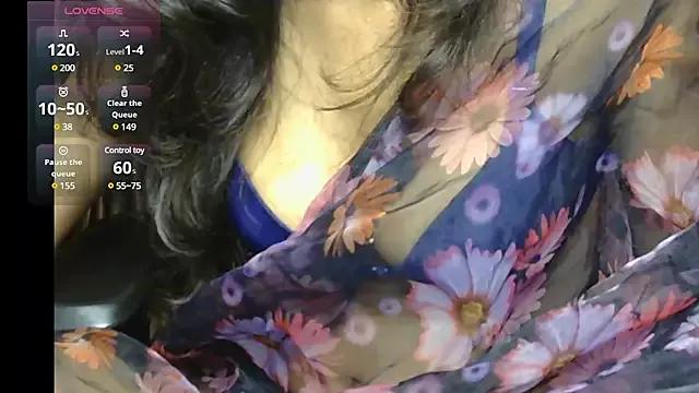 wow-simran on StripChat 