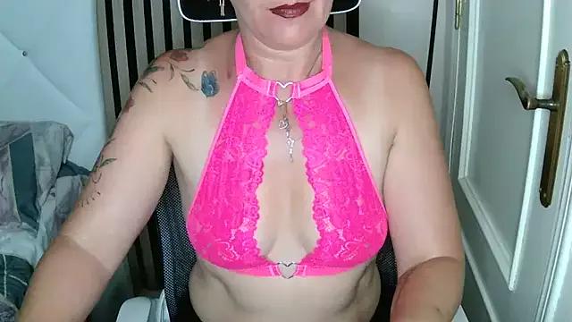 xxNoeliaxx on StripChat 