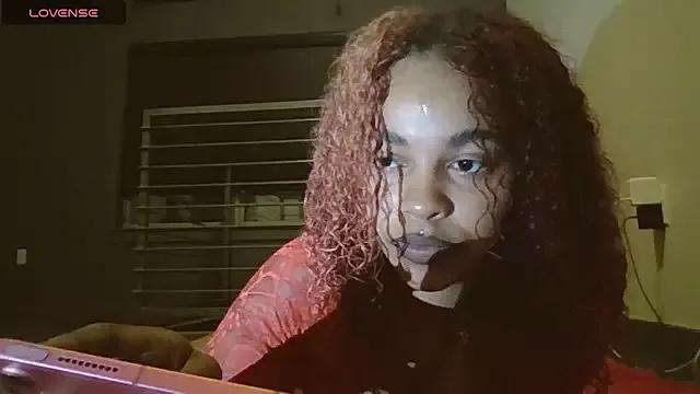 Xxotickrystal on StripChat 