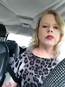 xxwhitebunnyxx on StripChat 