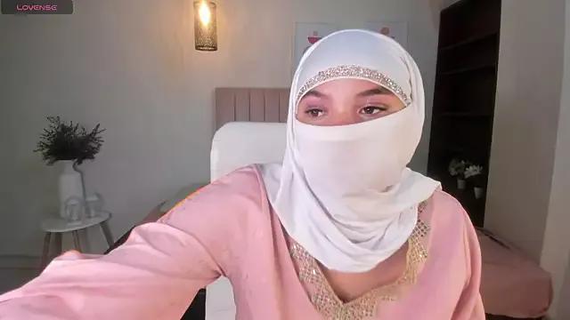Yara_Rubab on StripChat 