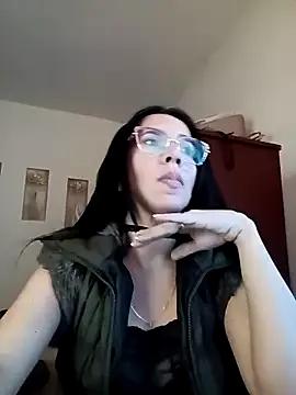 YaraDuarte on StripChat 