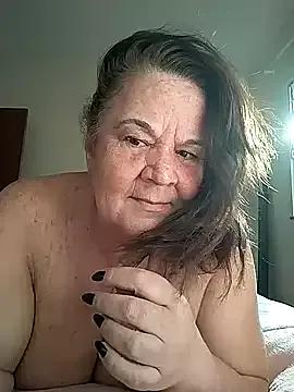 Yaya_Mineira on StripChat 