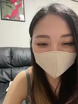 yazawa_oO on StripChat 