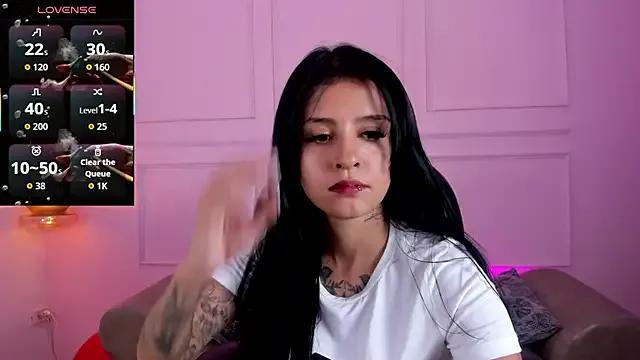 yenny_garcia on StripChat