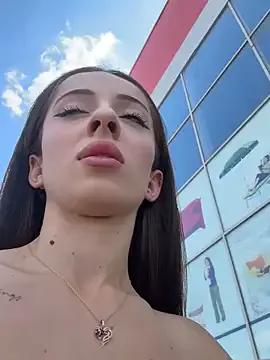 Yesmoree's avatar