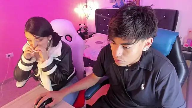 Yiing_and_yang on StripChat 