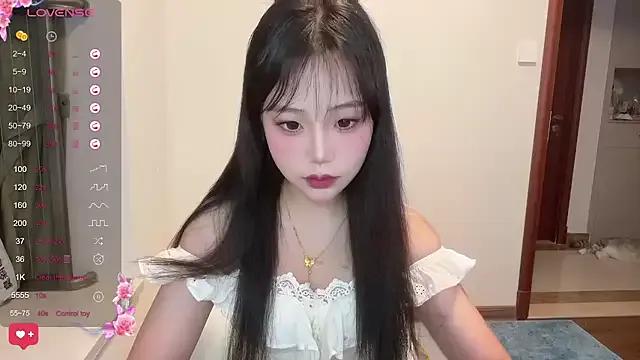 Yik-11 on StripChat