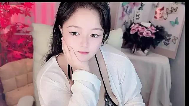 YOKO-09 on StripChat
