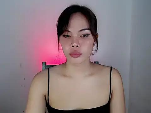yolly_fox on StripChat 