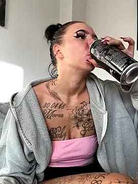 YoungZoexx —  Spank my Ass 15x Mommy! 