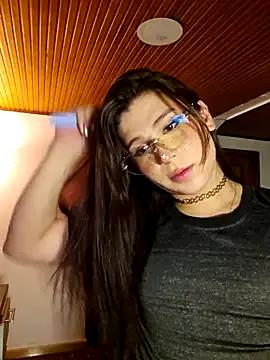 Yuri_Stars on StripChat