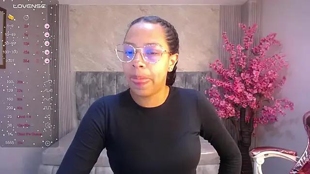 zhara_rose_s on StripChat