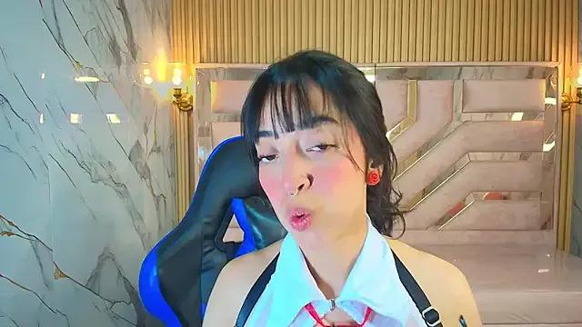 zoe_r_ — Private on StripChat