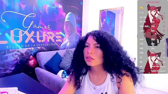 Zoee_Martins on StripChat
