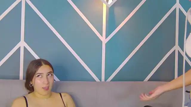 zoee_moretti on StripChat 